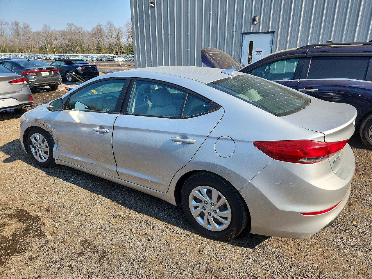 2017 Hyundai Elantra Se - Фото 2