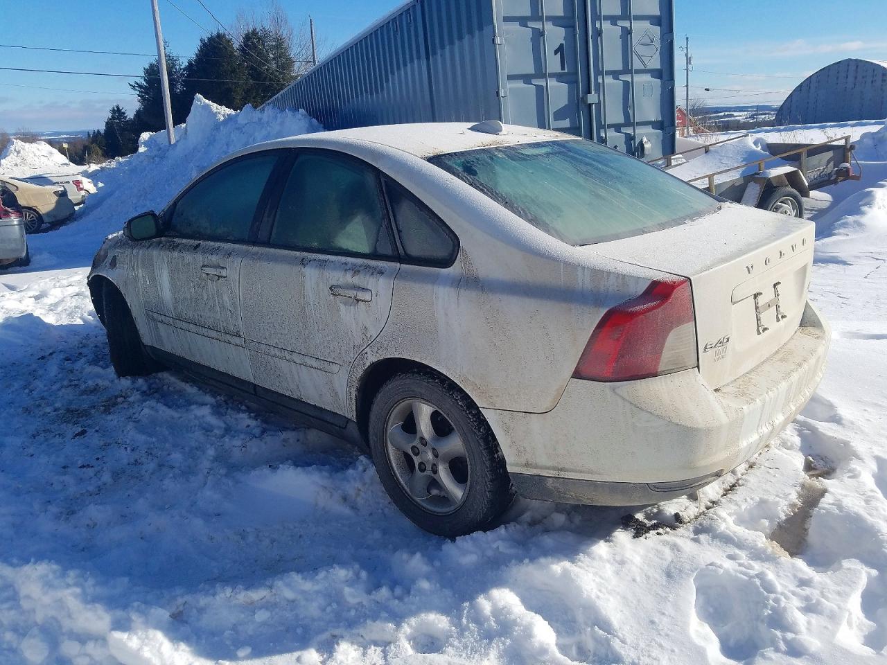 2010 Volvo S40 2.4I - Фото 2