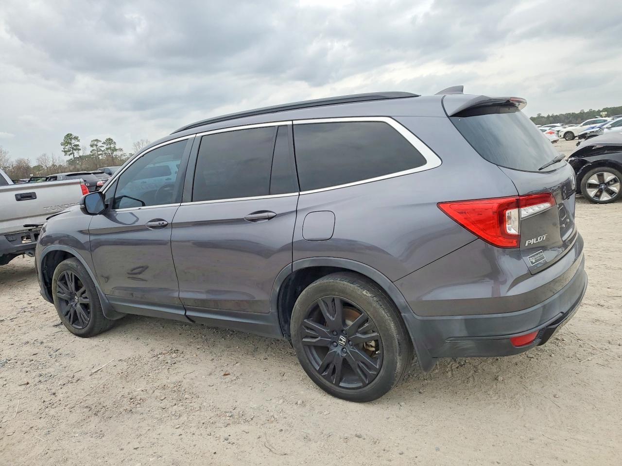 2021 Honda Pilot Se - Фото 2
