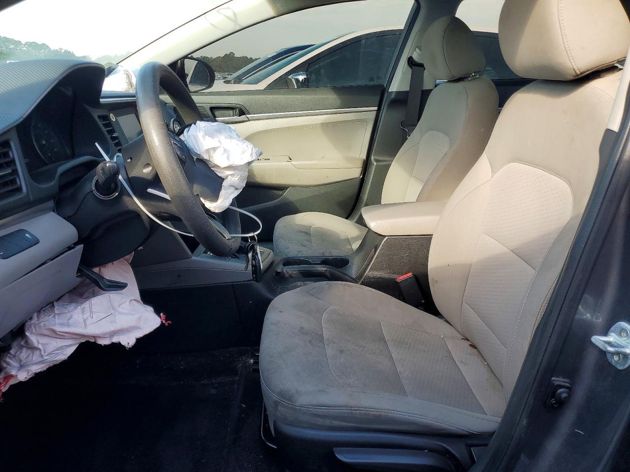 2019 Hyundai Elantra Se - Фото 7