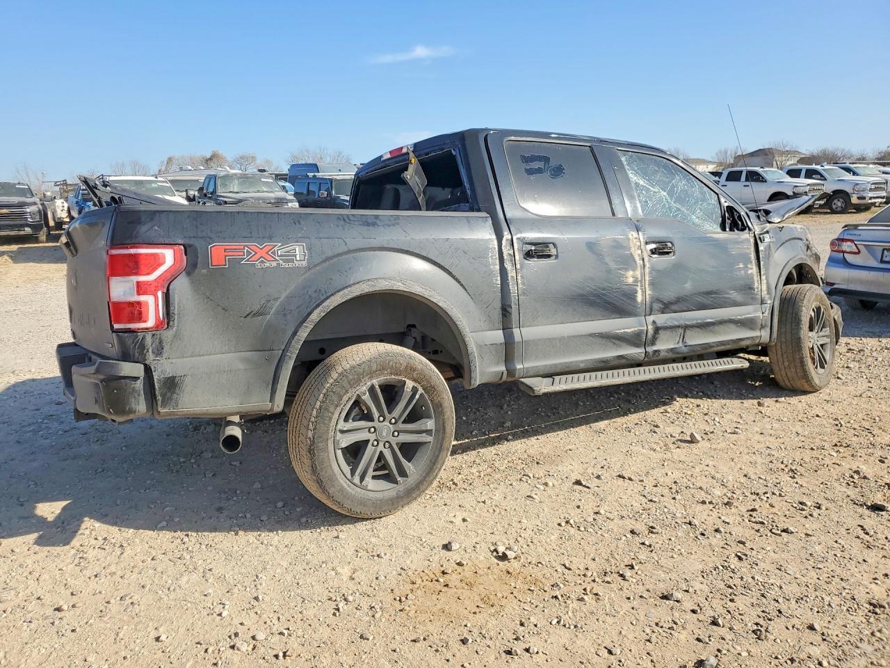 2018 Ford F150 Supercrew - Фото 3