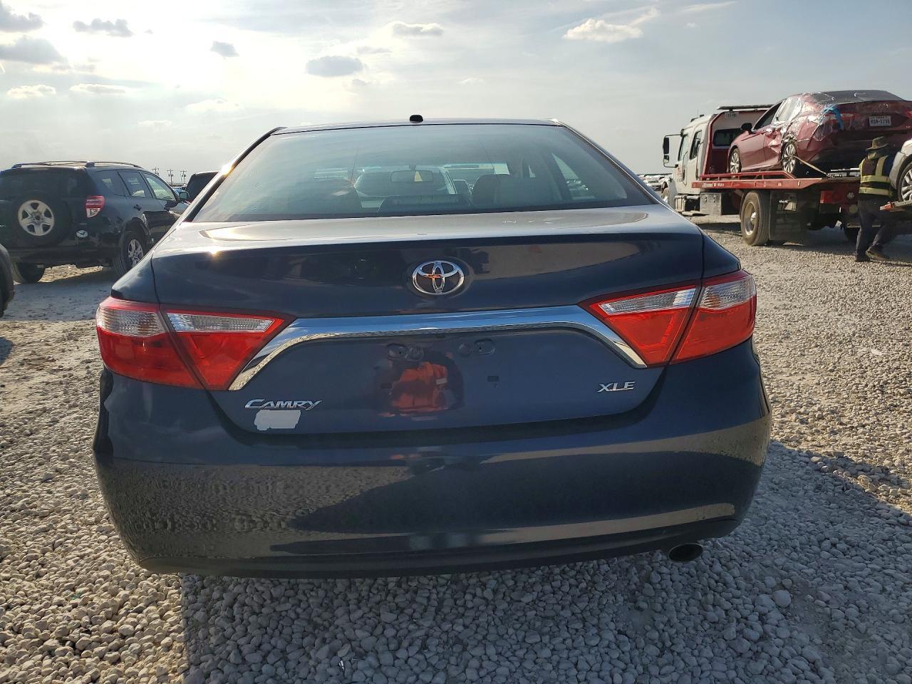 2016 Toyota Camry Le - Image 6