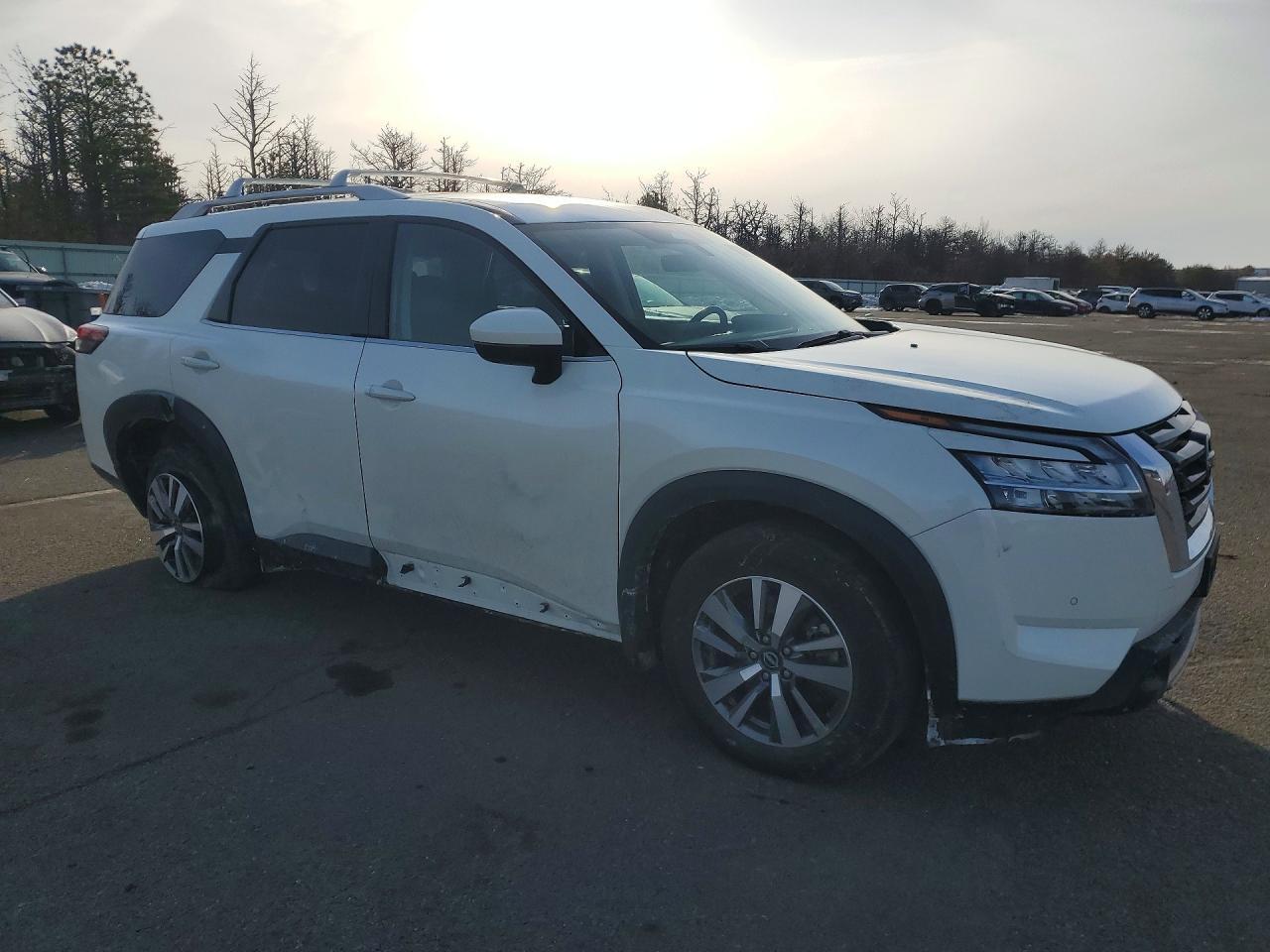 2023 Nissan Pathfinder Sl - Фото 4