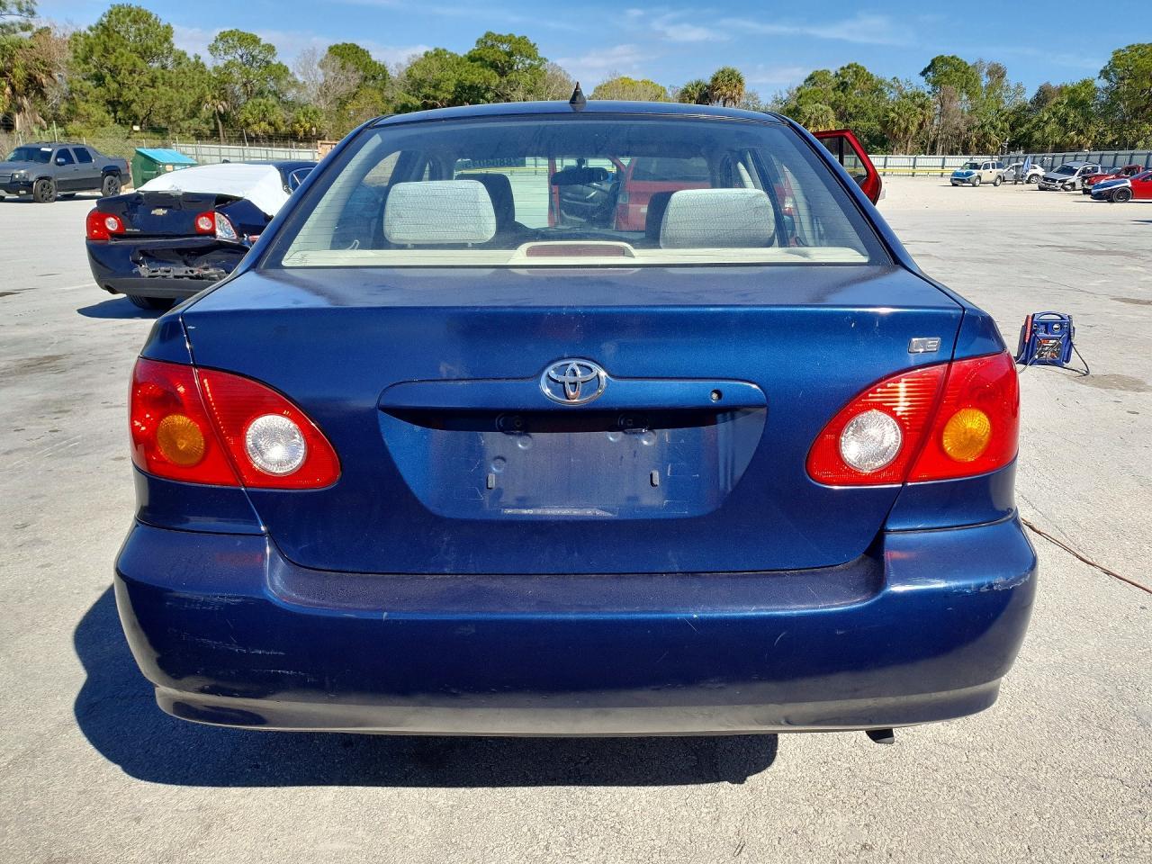 2003 Toyota Corolla Le - Image 6