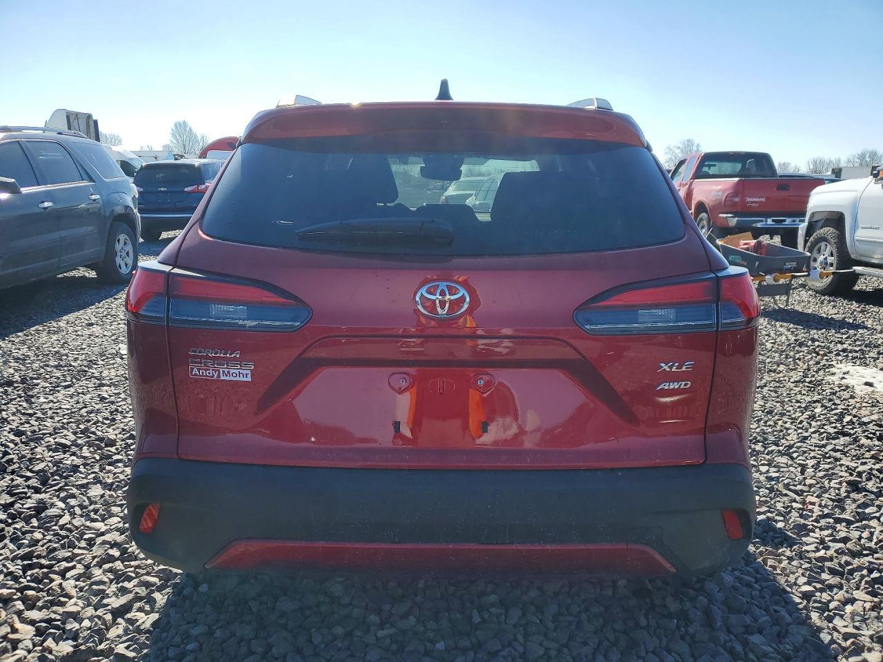 2026 Toyota Corolla Cross Xle - Image 6