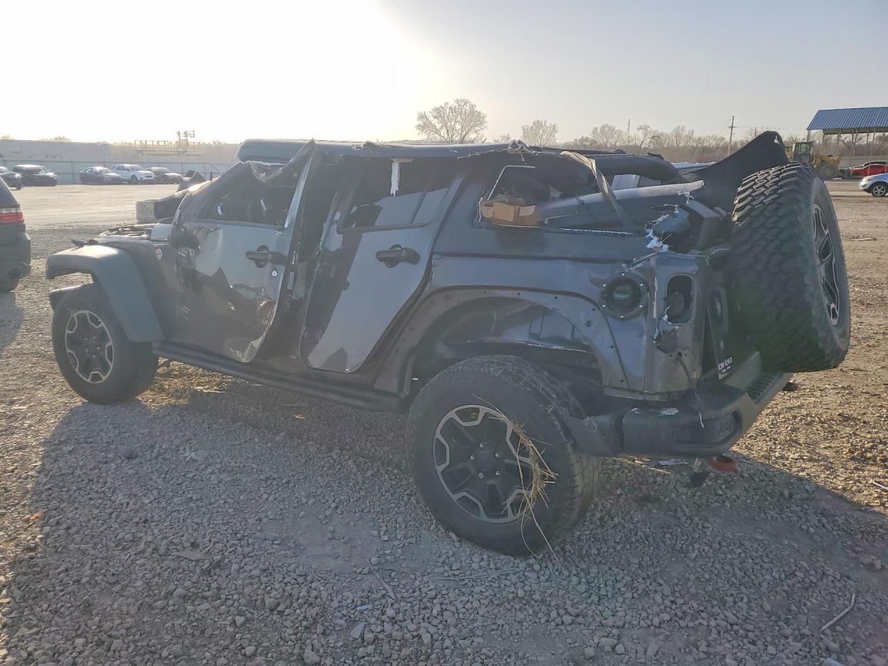 2016 Jeep Wrangler Unlimited Rubicon - Фото 2