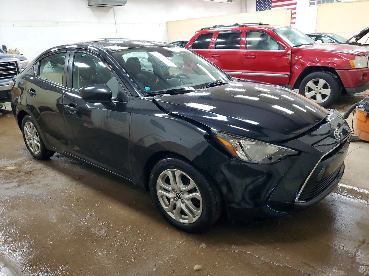 2017 Toyota Yaris Ia Base - Image 4