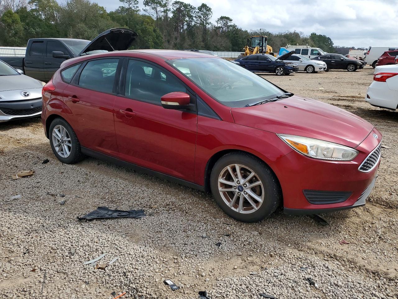 2017 Ford Focus Se - Image 4