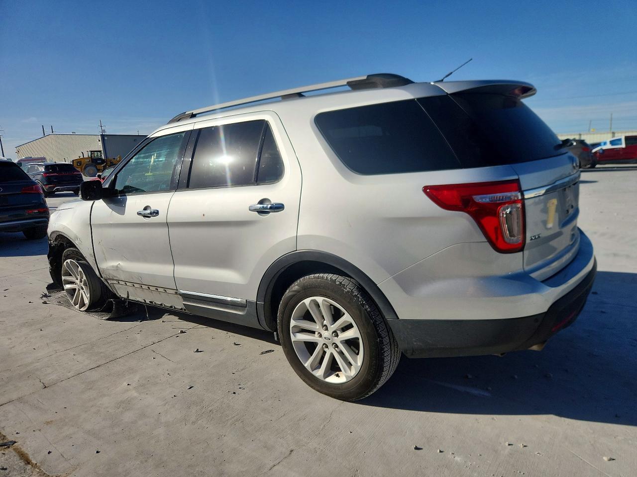2013 Ford Explorer Xlt - Image 2