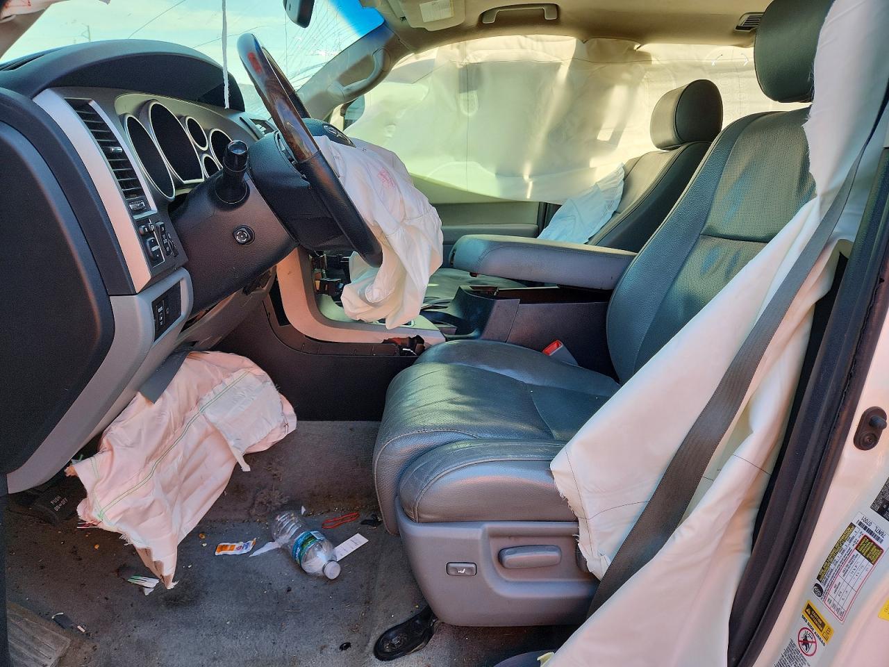 2010 Toyota Sequoia Platinum - Фото 7