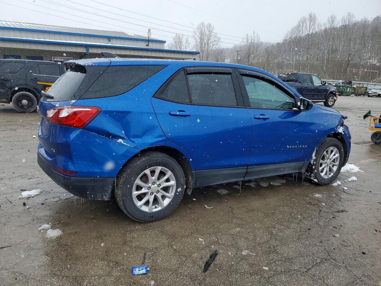 2019 Chevrolet Equinox Ls - Фото 3