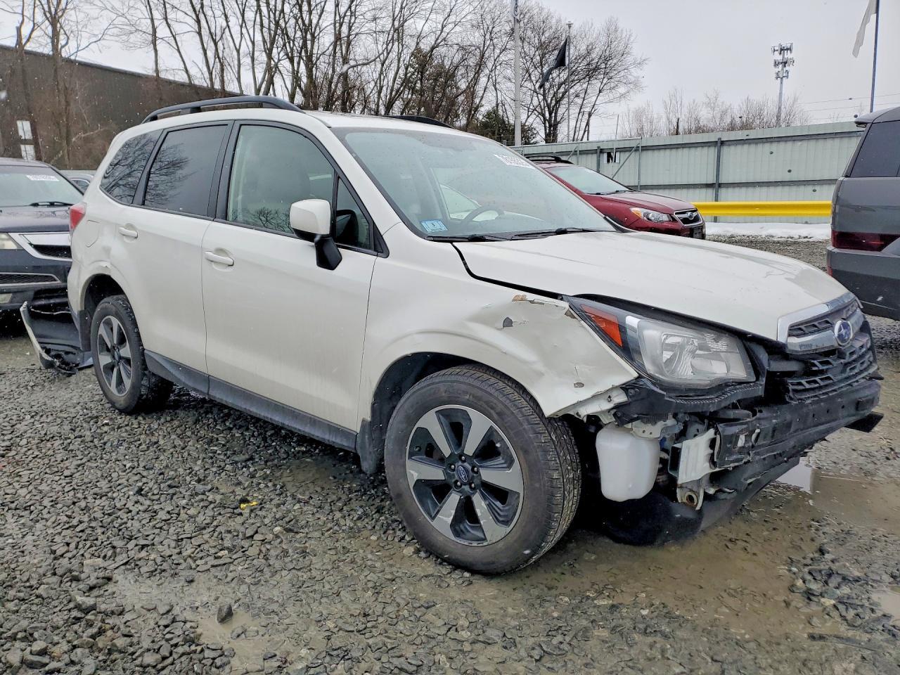 2017 Subaru Forester 2.5I Premium - Фото 4