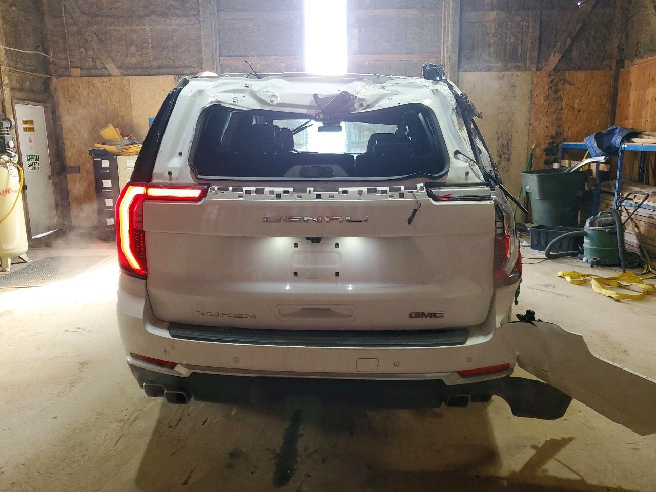 2025 GMC Yukon Denali - Image 6