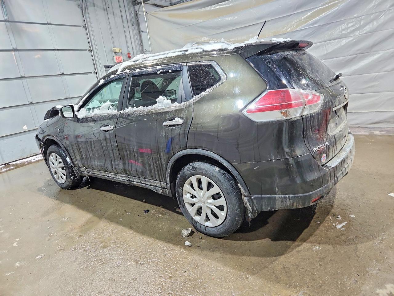 2016 Nissan Rogue S - Фото 2