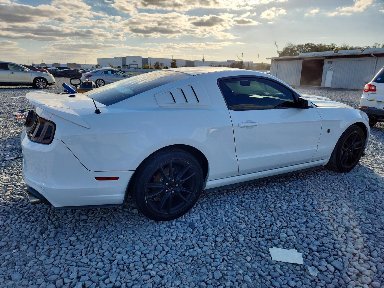 2014 Ford Mustang Gt - Фото 3