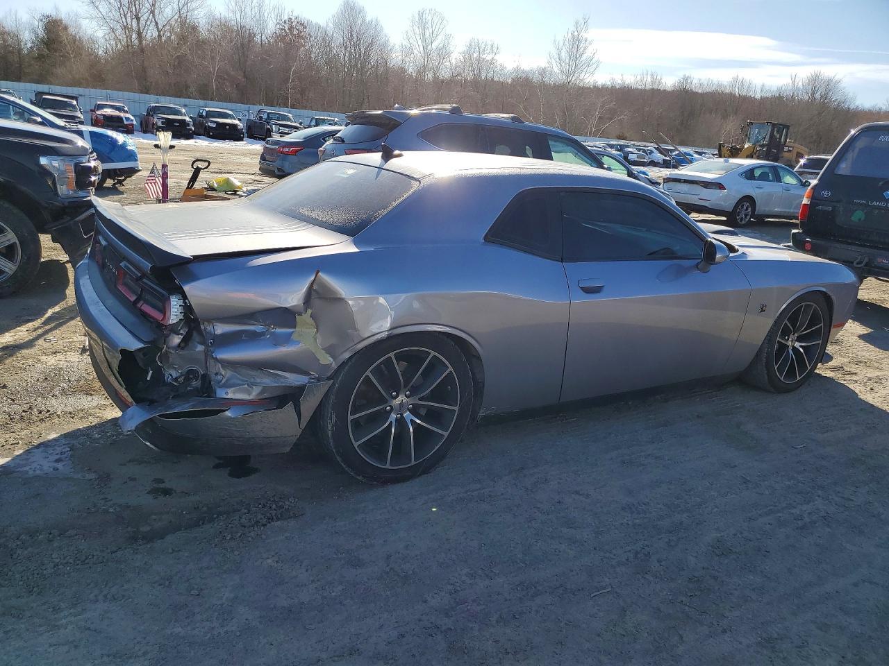 2018 Dodge Challenger R - Image 3