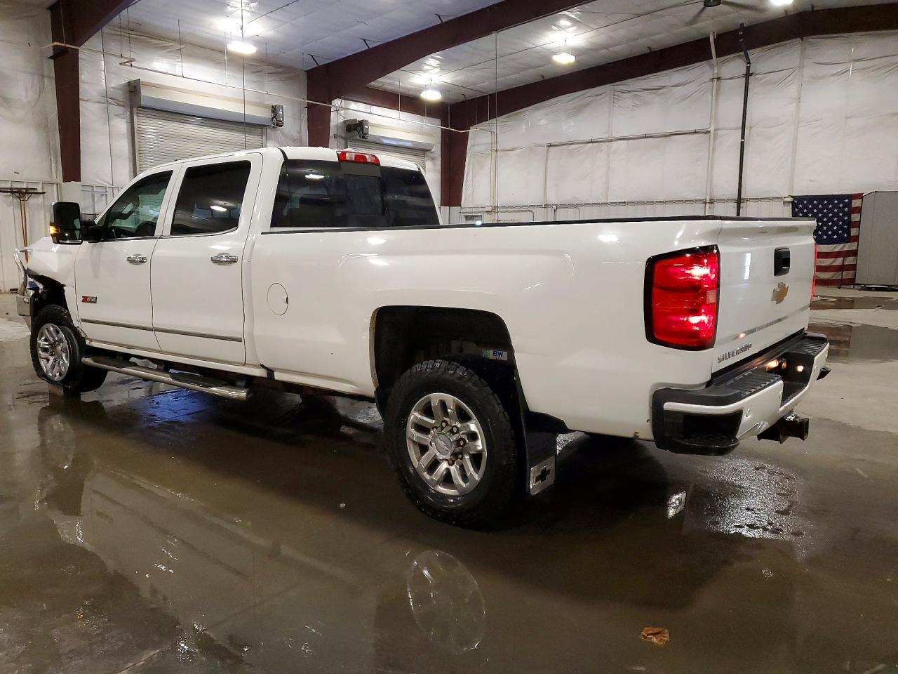 2017 Chevrolet Silverado K3500 Ltz - Image 2