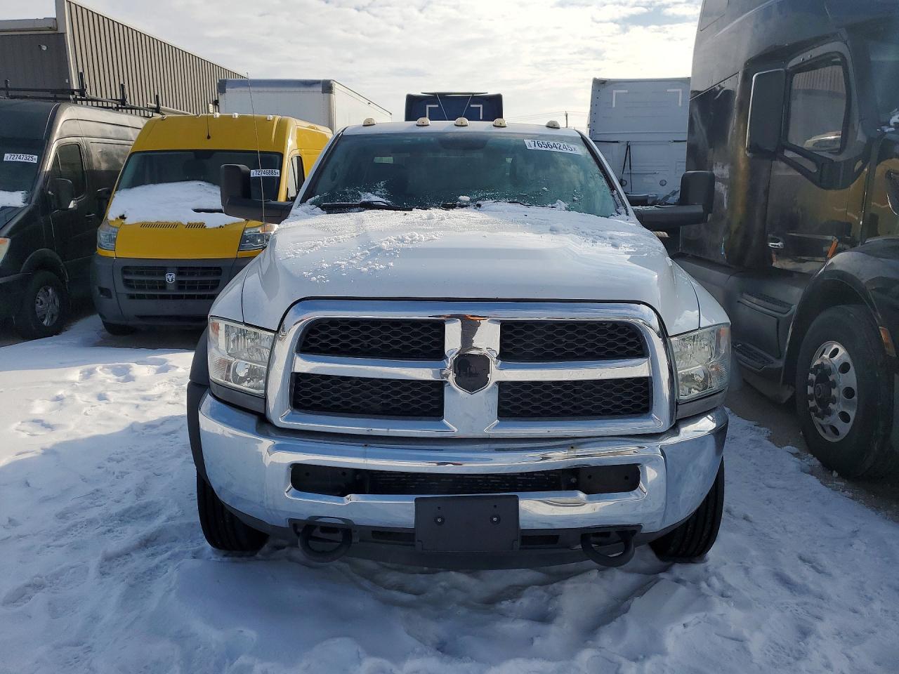 2018 Ram 5500 Truck Cab And Chassis - Фото 5
