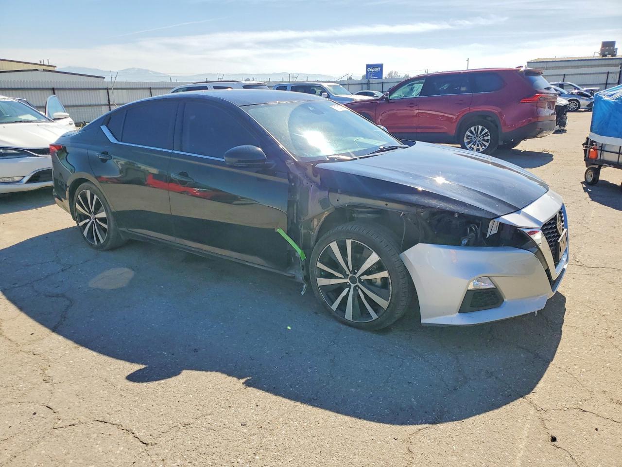 2020 Nissan Altima Sr - Фото 4