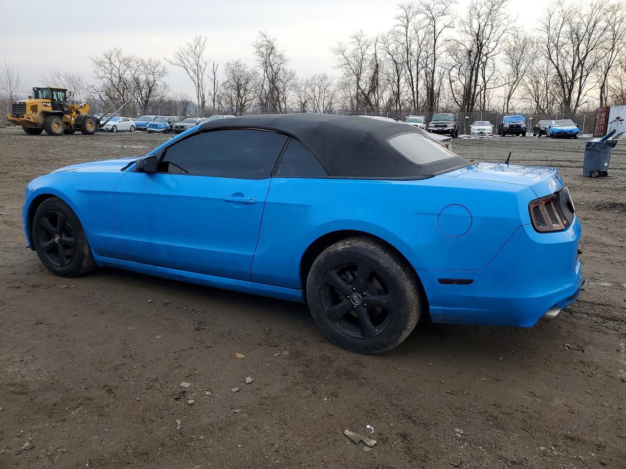 2013 Ford Mustang - Image 2