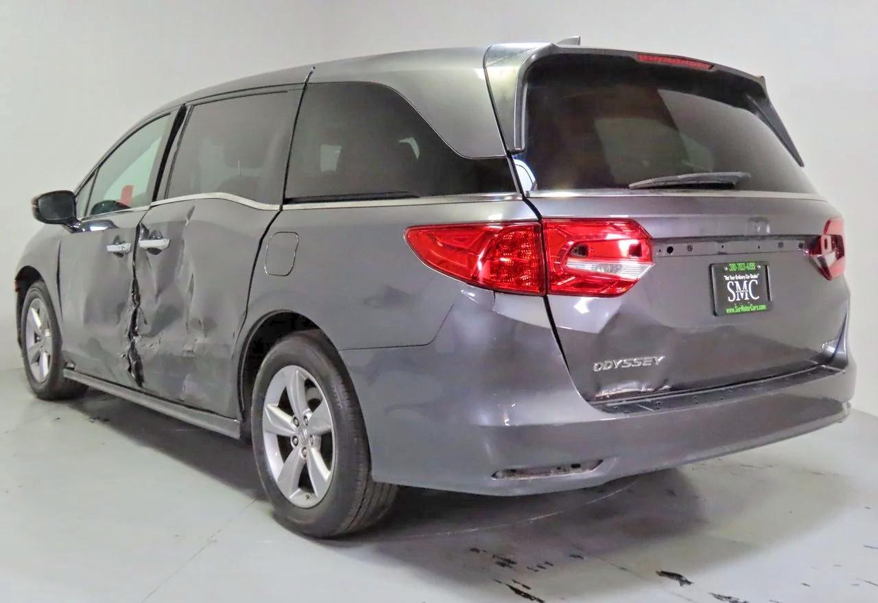 2018 Honda Odyssey Elite - Фото 4