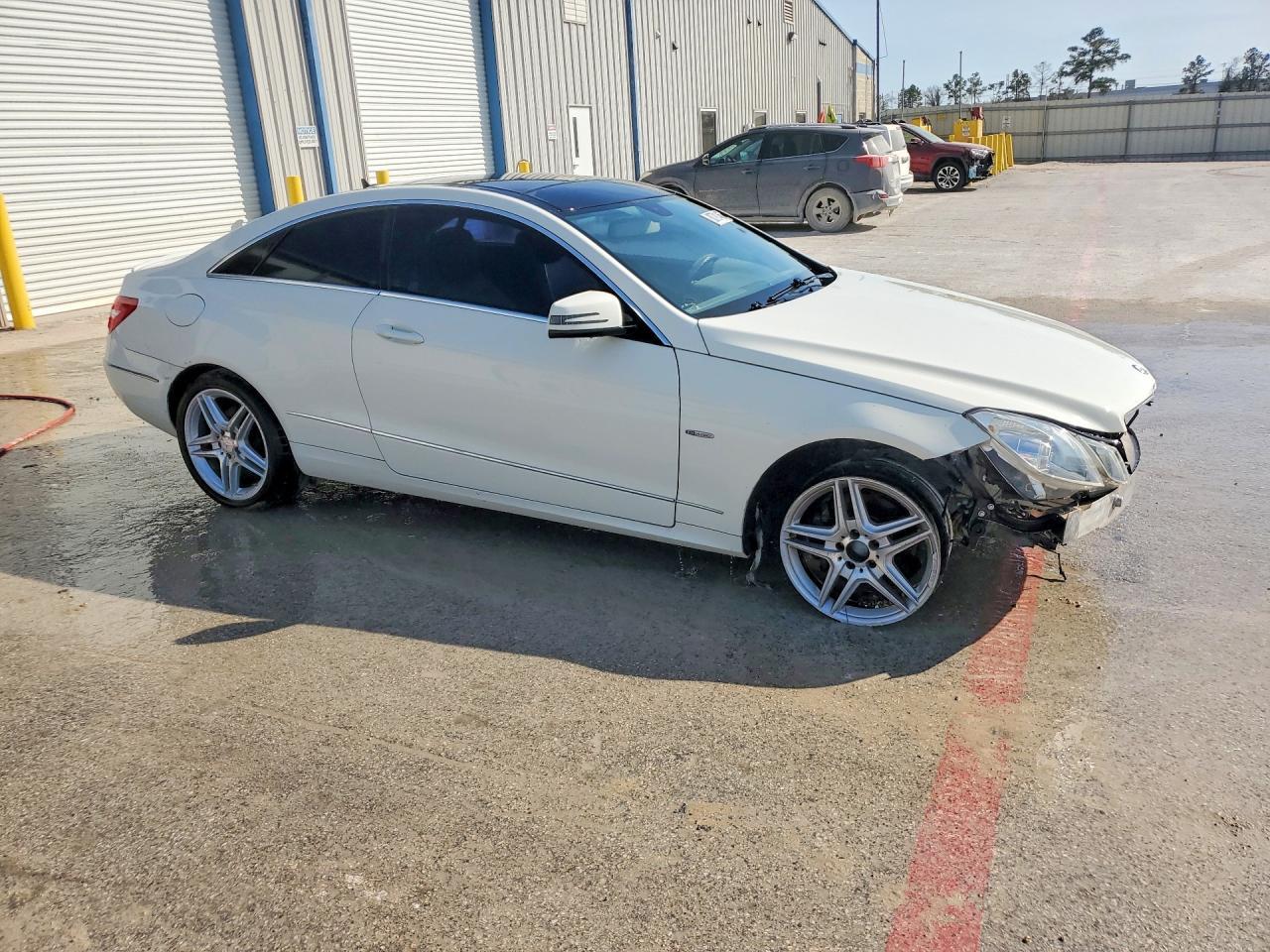 2012 Mercedes-Benz E 350 - Image 4