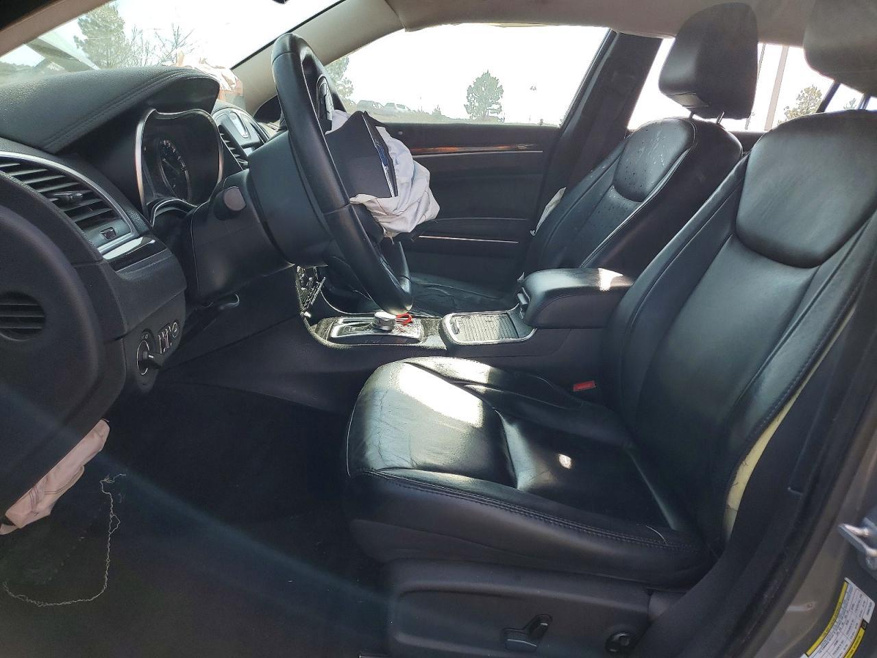 2017 Chrysler 300 Limited - Фото 7