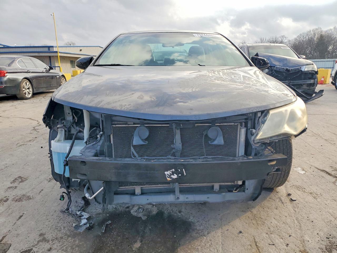 2012 Toyota Camry Base - Фото 5