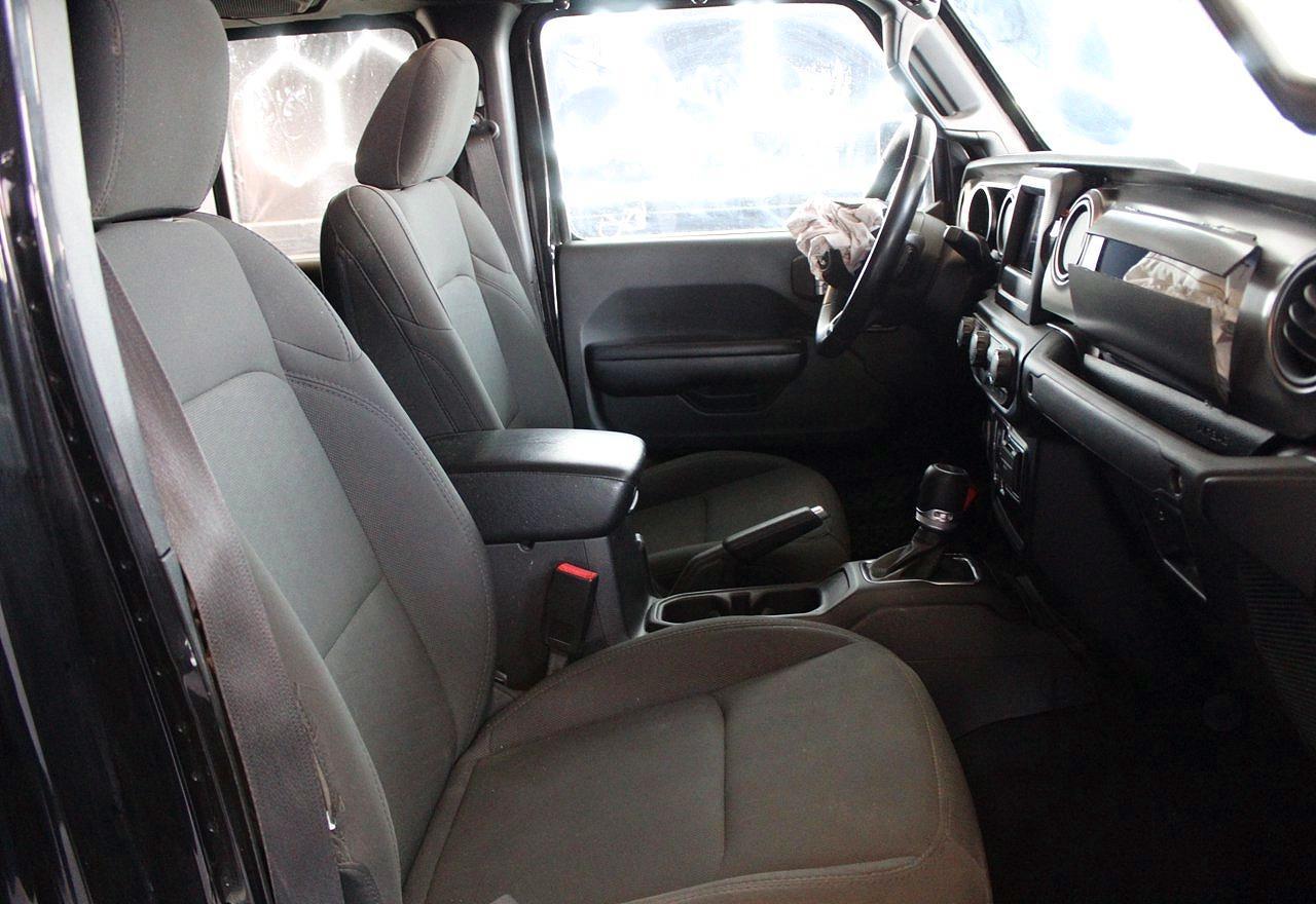 2020 Jeep Gladiator Sport - Image 5