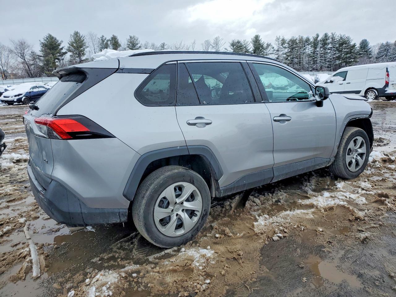 2021 Toyota Rav4 Le - Image 3