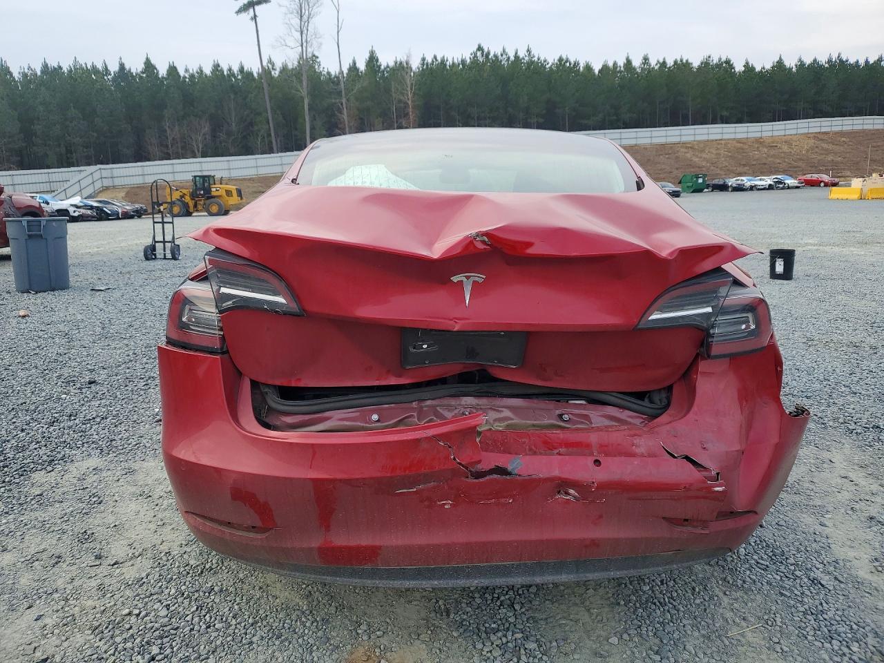 2018 Tesla Model 3 - Фото 6