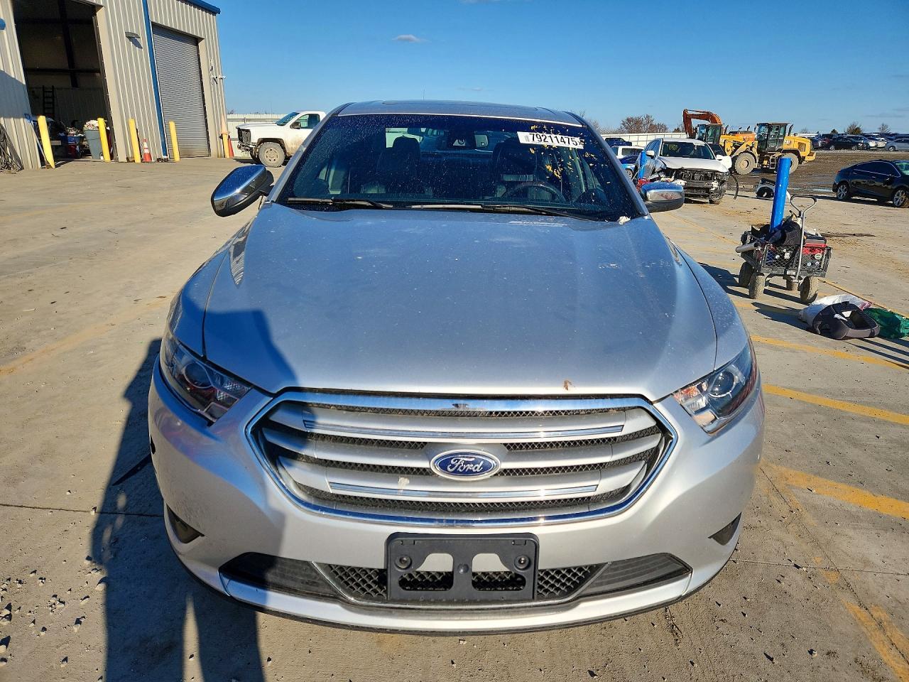 2018 Ford Taurus Limited - Image 5