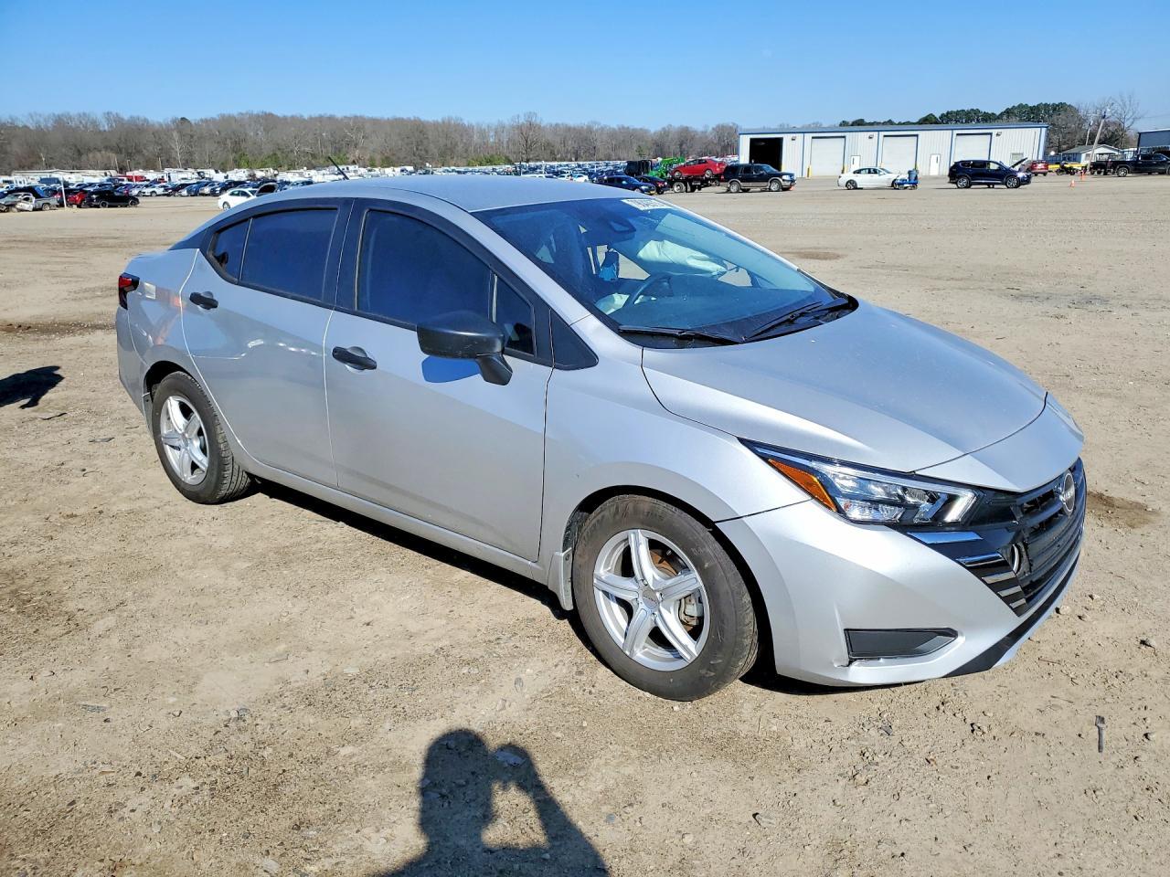 2025 Nissan Versa S - Фото 4