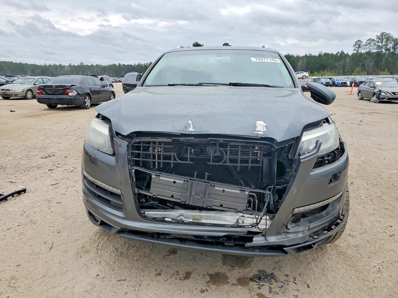 2013 Audi Q7 Premium Plus - Image 5