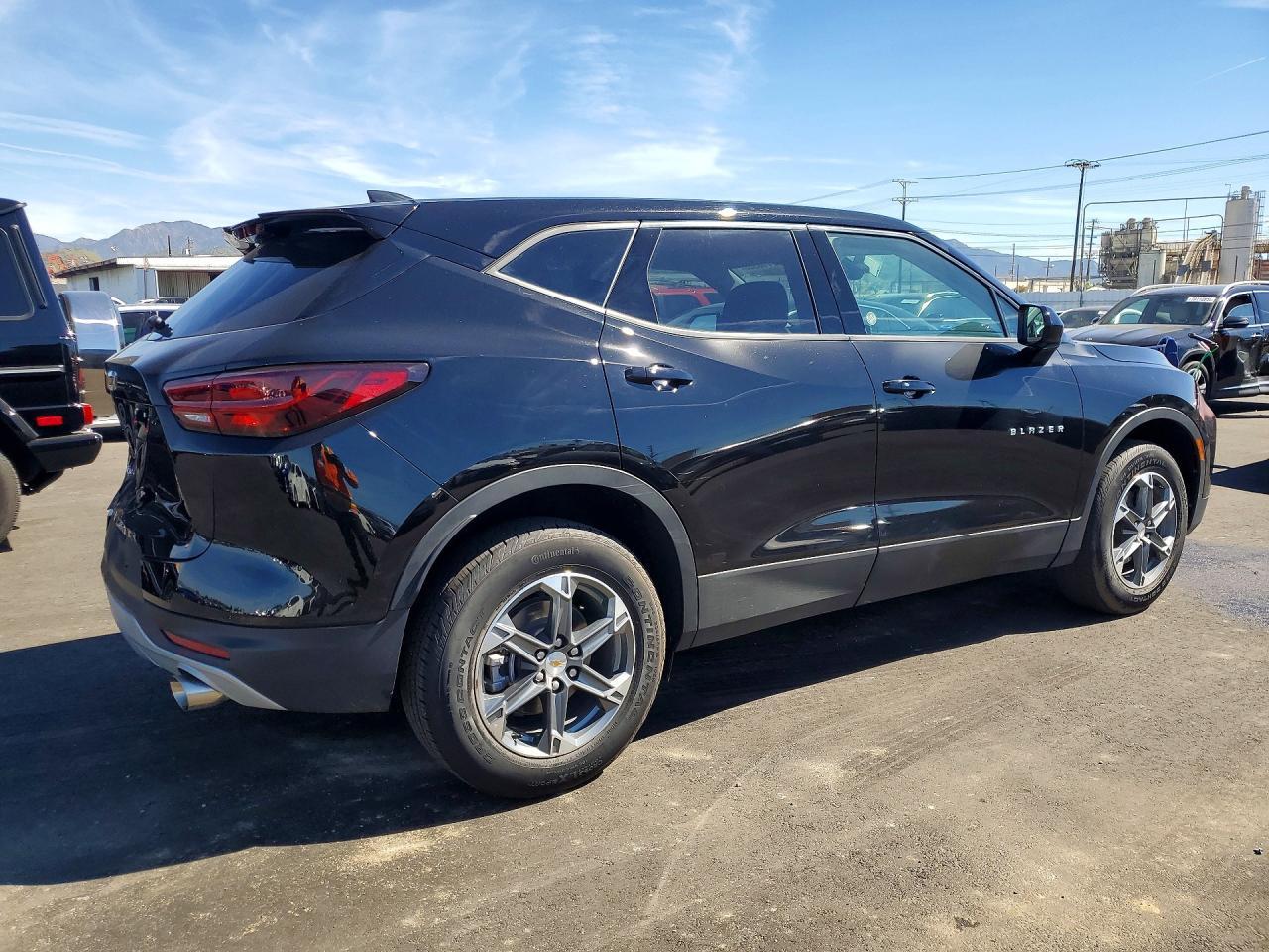 2025 Chevrolet Blazer 2Lt - Image 3