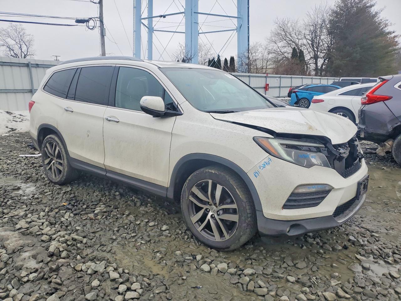 2018 Honda Pilot Elite - Image 4