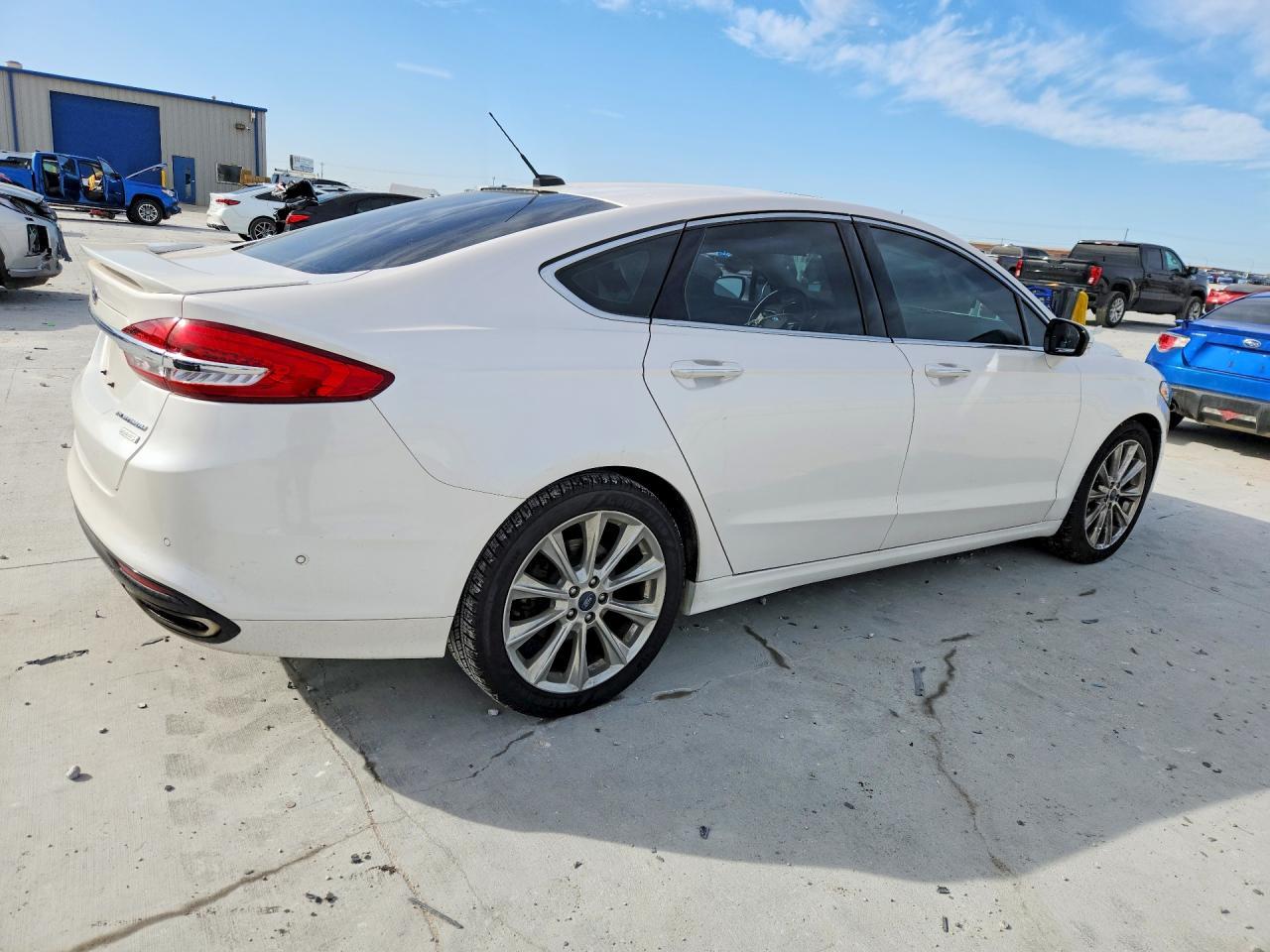 2017 Ford Fusion Titanium - Фото 3