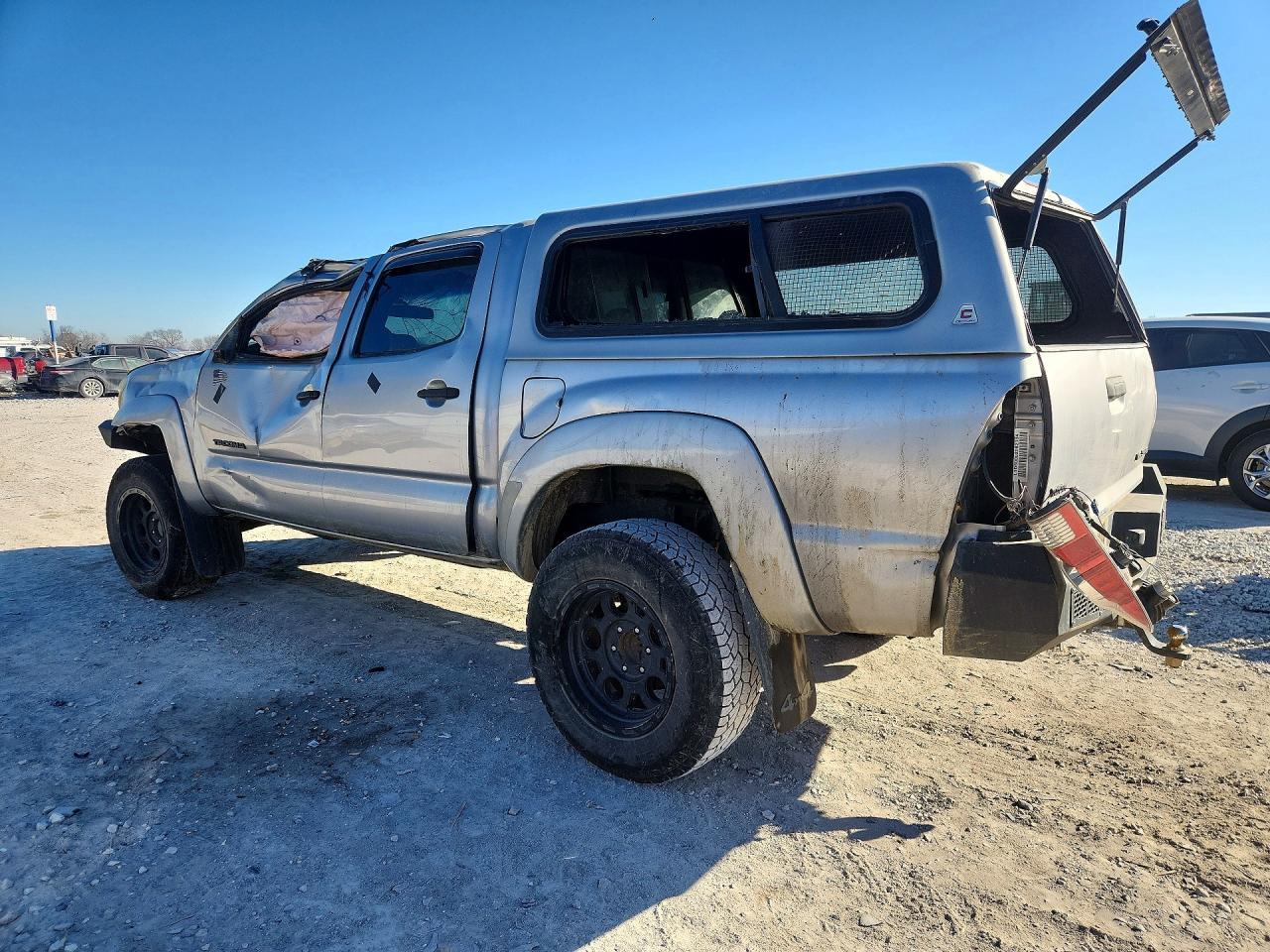 2015 Toyota Tacoma Double Cab - Image 2