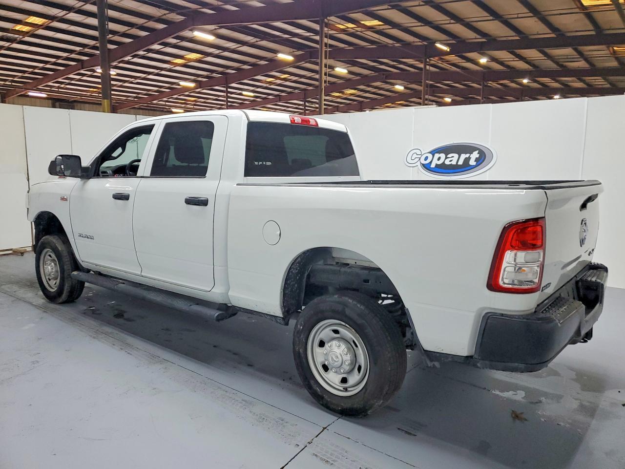 2022 Ram 2500 Tradesman - Фото 2