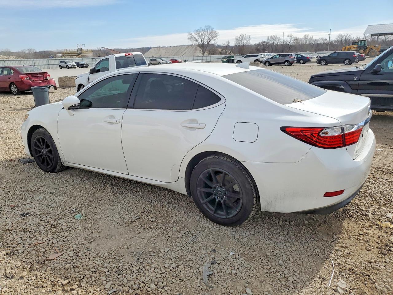 2015 Lexus Es 350 - Фото 2