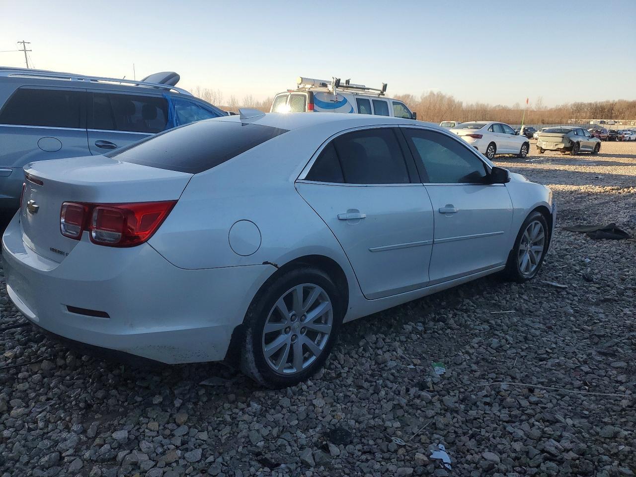 2015 Chevrolet Malibu 2Lt - Image 3