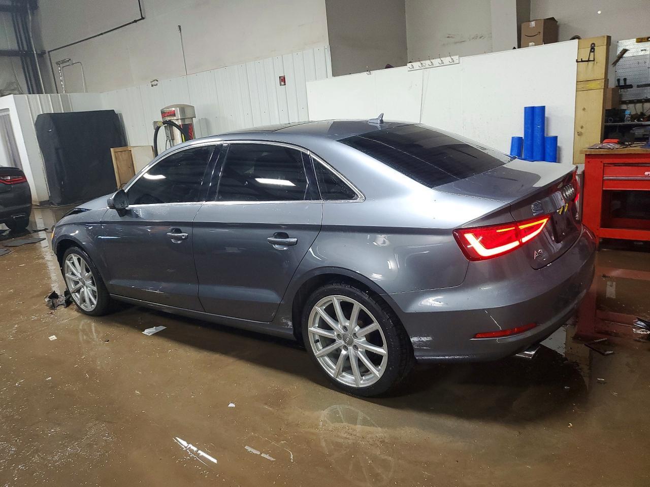 2015 Audi A3 Premium Plus - Фото 2