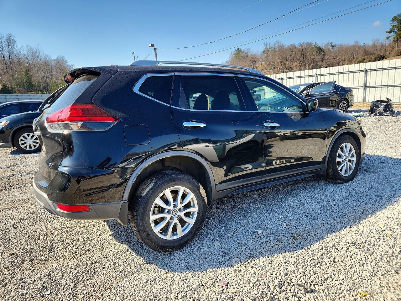 2017 Nissan Rogue S - Фото 3