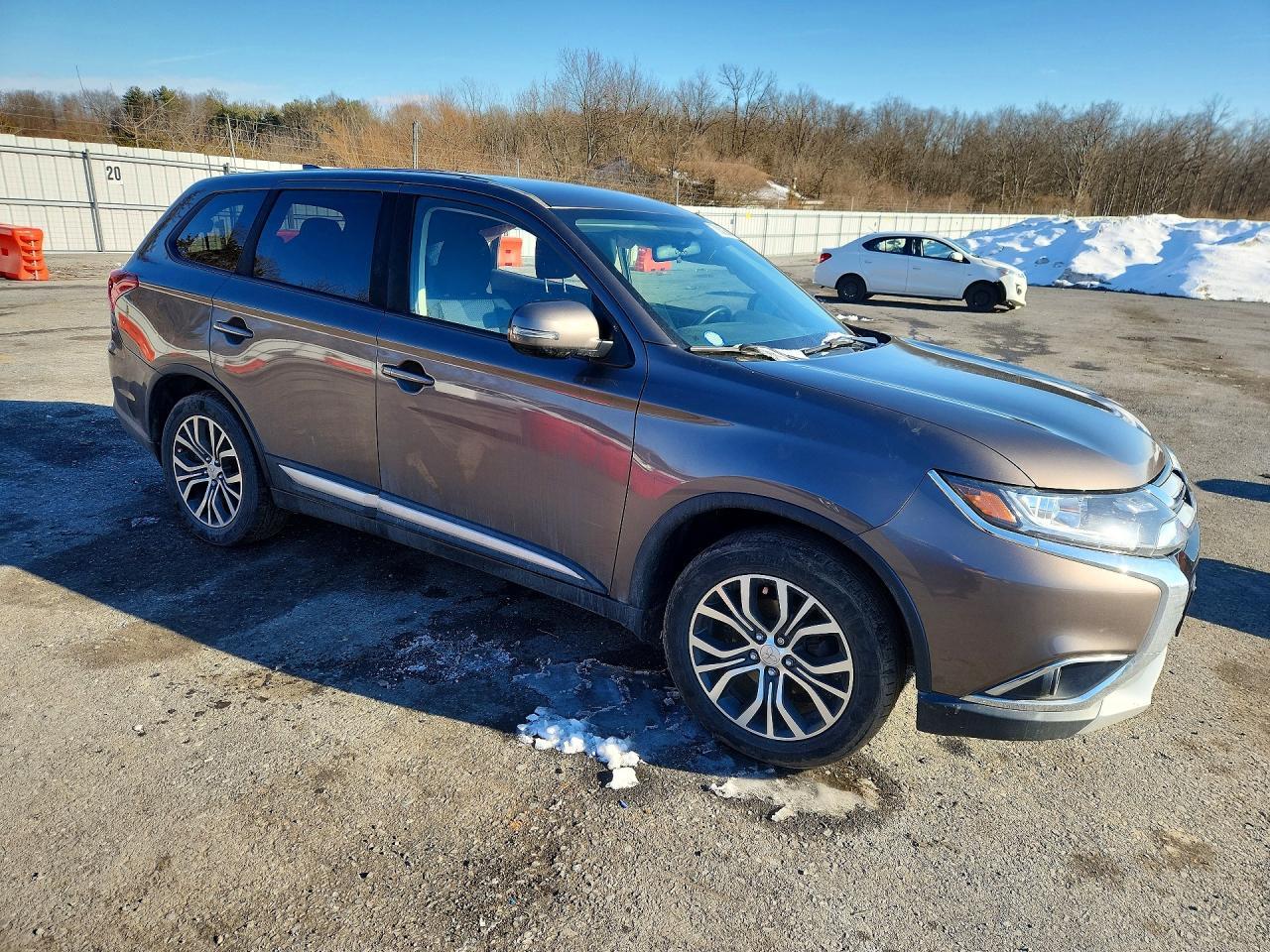 2017 Mitsubishi Outlander Se - Фото 4