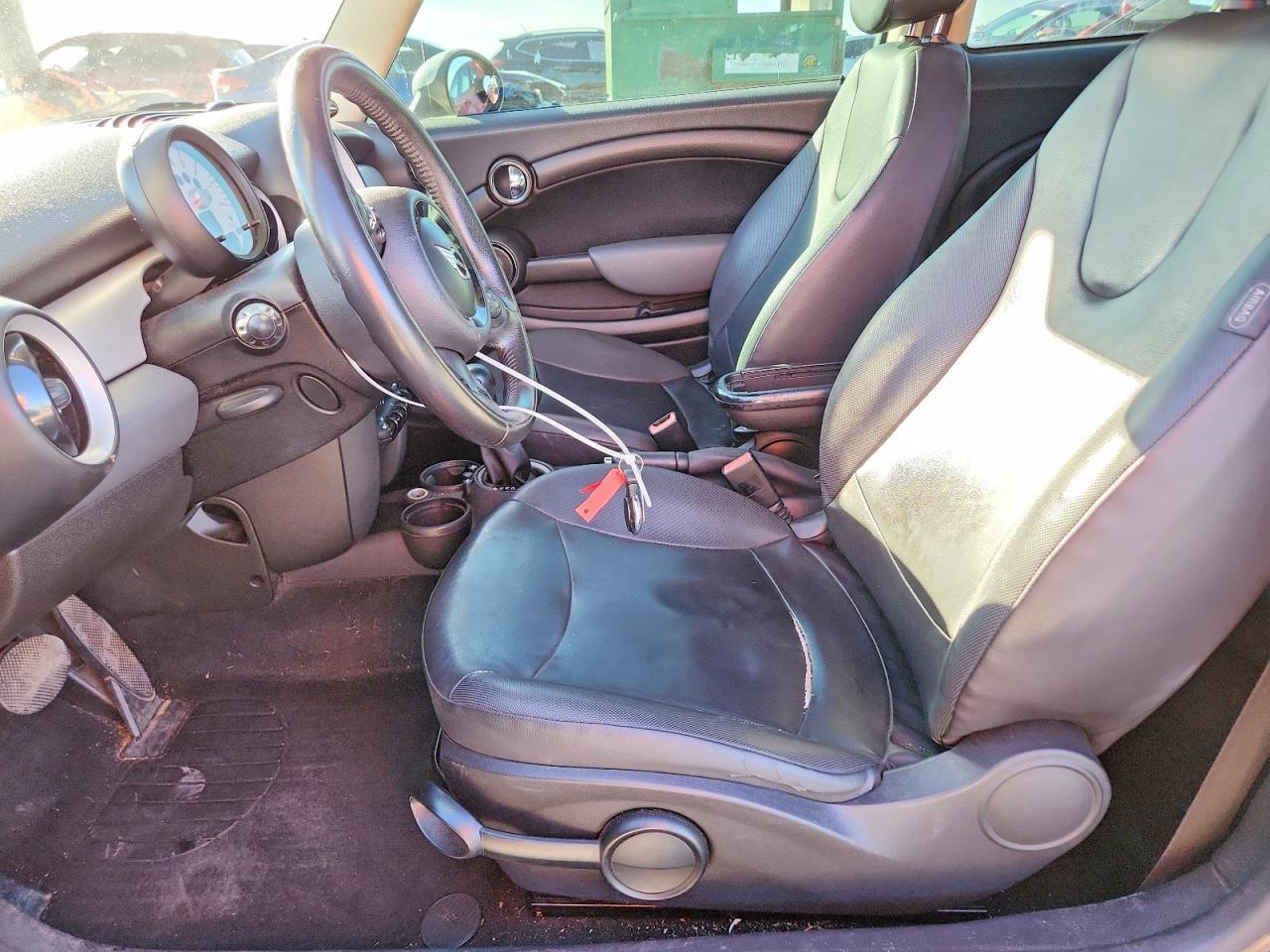 2011 Mini Cooper - Image 7
