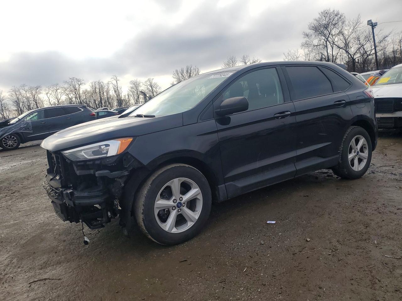 2020 Ford Edge Se