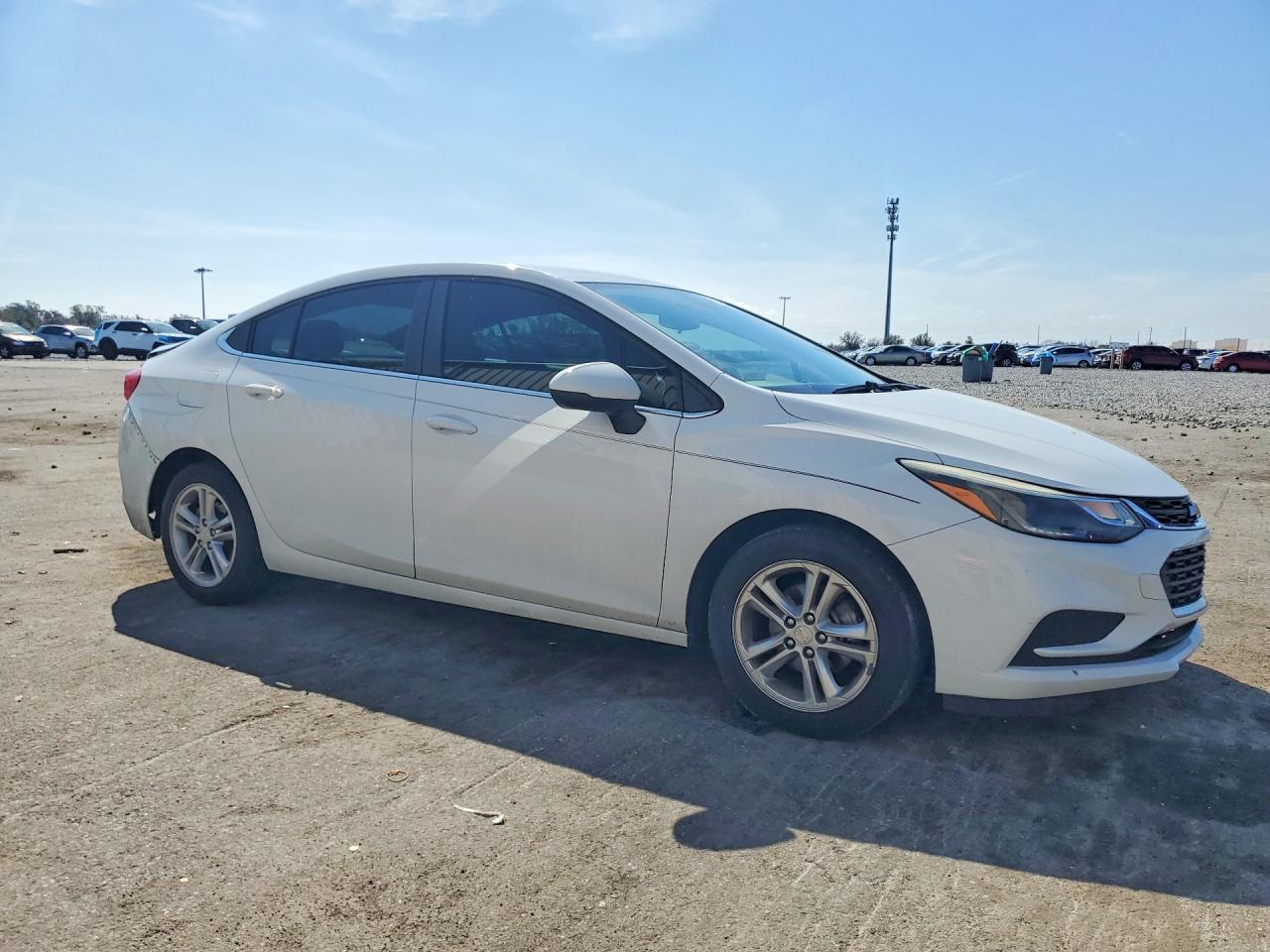 2018 Chevrolet Cruze Lt - Фото 4