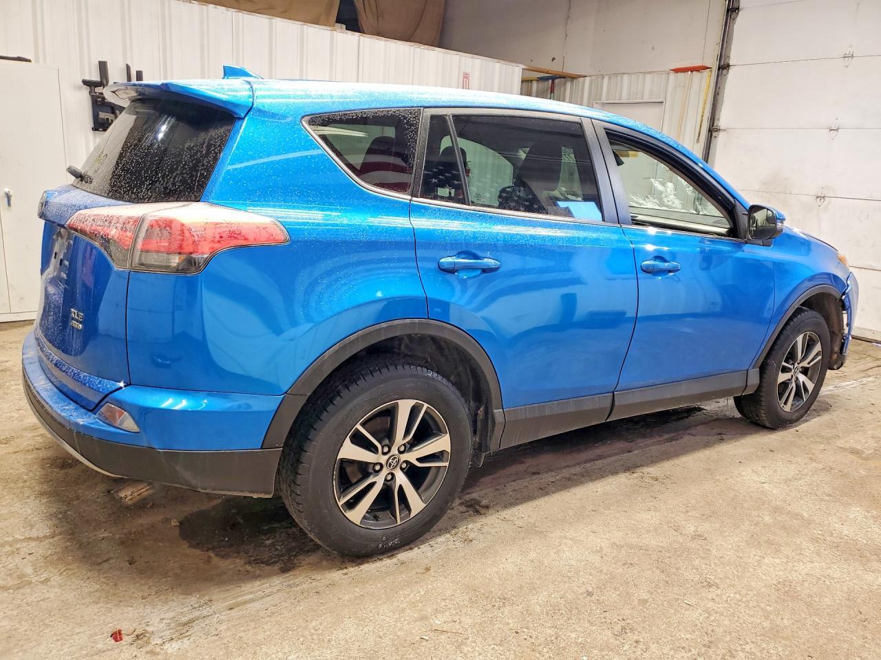 2018 Toyota Rav4 Xle - Image 3