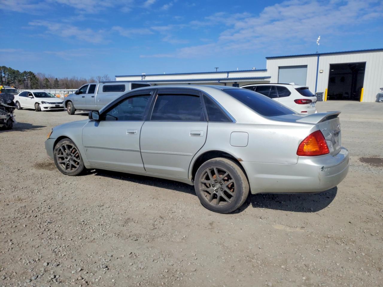 2001 Toyota Avalon Xl - Фото 2
