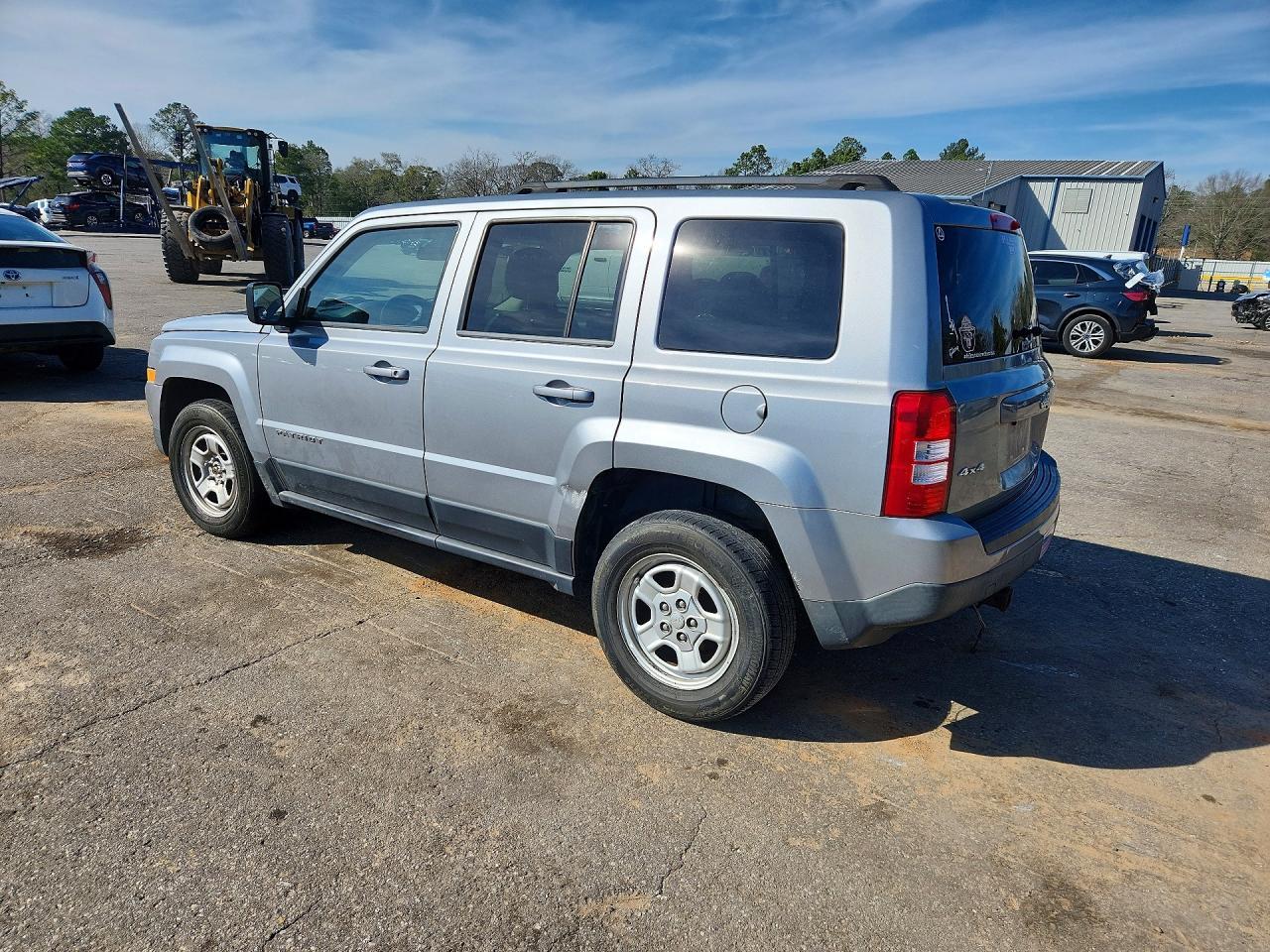 2015 Jeep Patriot Sport - Фото 2